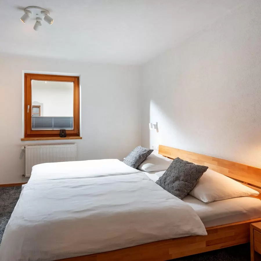 Haus_Rass_Stoecklfeld_18_Kirchberg_09_2024_Appartement_Gaisberg_Schlafzimmer